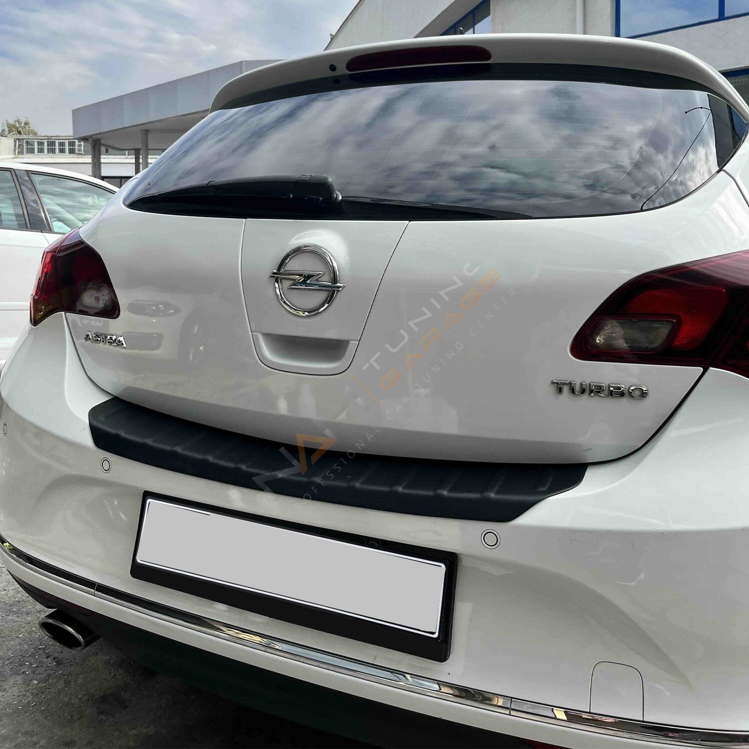 Opel Astra J Arka Tampon Eşiği HATCHBACK 2012-2018 Tampon Üstü Koruma Parlak / Mat Siyah
