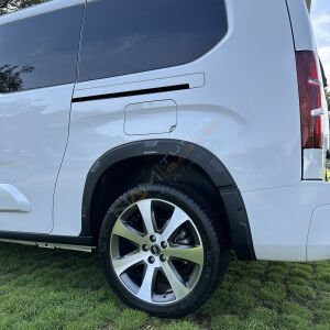 Opel Combo E Çamurluk Dodik Seti 2019+ 8 Parça