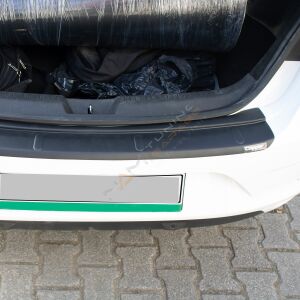 Renault Megane 4 Arka Tampon Eşiği 2016+ Tampon Üstü Koruma Parlak / Mat Siyah