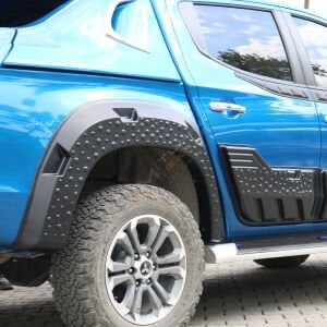 Mitsubishi L200 Çamurluk Kaplama Dodik 2019+ 8 parça Geniş Tip