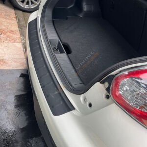 Nissan Juke Arka Tampon Eşiği 2015-2018 Tampon Üstü Koruma Parlak / Mat Siyah