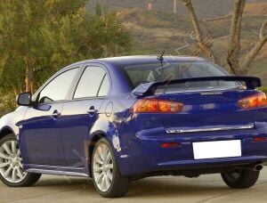 Mitsubishi Lancer Bagaj Alt Çıta Yazılı Paslanmaz Çelik