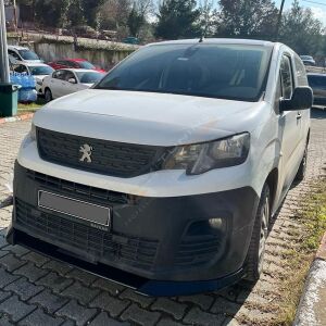 Peugeot Partner Ön Tampon Altı Lip Parlak Siyah 2019+ Uyumlu