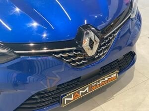 Renault Clio 5 Krom Ön Panjur Alt Çıtası 2019+ 6 parça