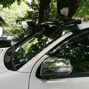 Toyota Hilux Ön Cam Güneşliği 2012-2015 Parlak Siyah