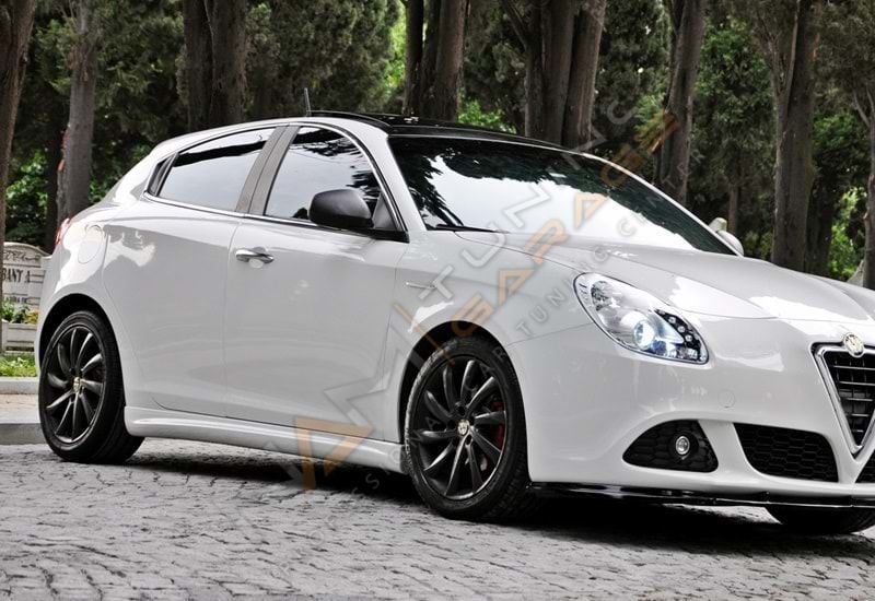 Alfa Romeo Giulietta Yan Ek Marşpiyel Plastik 2010-2020