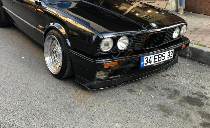 BMW E30 Ön Lip Tampon Eki Parlak Siyah
