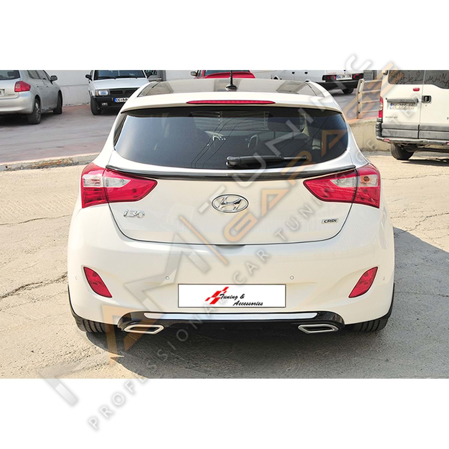 Hyundai i30 Difüzör Egzoz Görünüm Parlak Siyah 2012-2017 (Plastik)