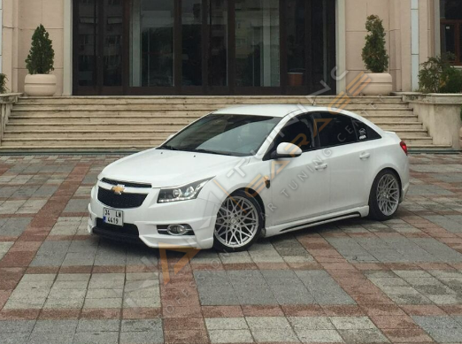 Chevrolet Cruze R Yan Marşpiyel Seti Plastik 2008-2014