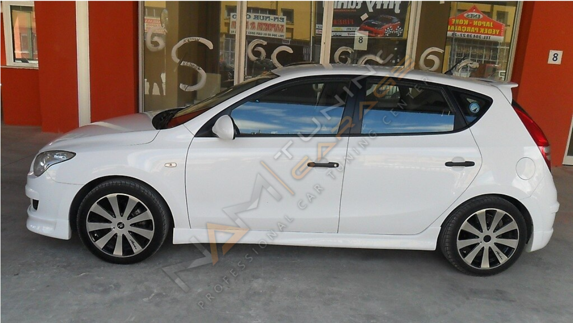 Hyundai i30 Yan Ek Marşpiyel (Plastik) 2006-2012 arası