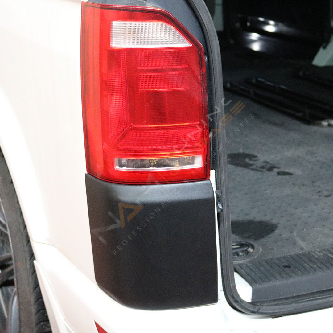 Trasnporter T6 Stop Altı Kaplama Çerçeve Plastik 2015-2020 arası 2 parça