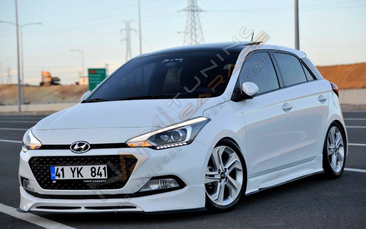 Hyundai i20 Custom Yan Ek Marşpiyel (Plastik) 2014-2018