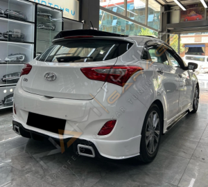 Hyundai i30 RS Difüzör (Plastik) Piano Black 2012-2017 arası