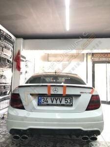 Mercedes W204 Difüzör Makyajlı Kasa Parlak Siyah Sağ Sol Çift Çıkış  2011-2014 arası