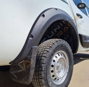 Mitsubishi L200 Dodik Seti Çamurluk Kaplama 4 parça 2010-2014 arası