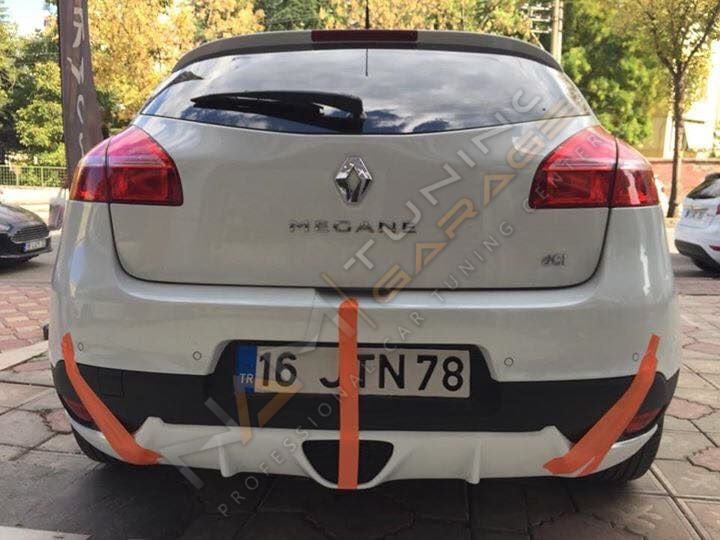 Renault Megane 3 RS Egzoz Görünümlü Difüzör 4 Kapı 2008-2016
