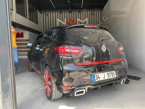 Renault Clio 4 RS Difüzör Egzoz Görünümlü Sağ Sol Tekli Çıkış Parlak Siyah 2012-2019