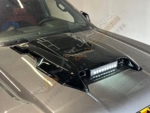 Yeni Ford Ranger Kaput Üstü Ledli Scoop Kaput Plastiği 2023 2024