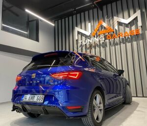 Seat Leon Mk3 Aero Tampon Flapları Sağ Sol Köşe Flap Piano black 2012-2020