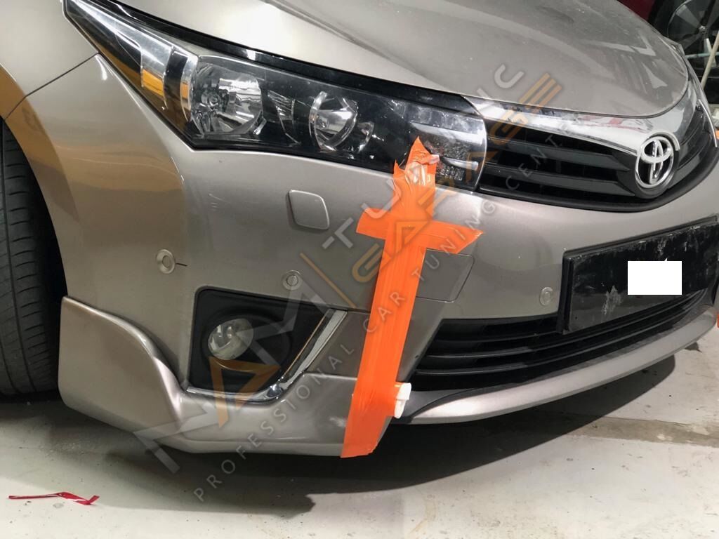 Toyota Corolla Ön Flap (Plastik) 2013-2016 E170
