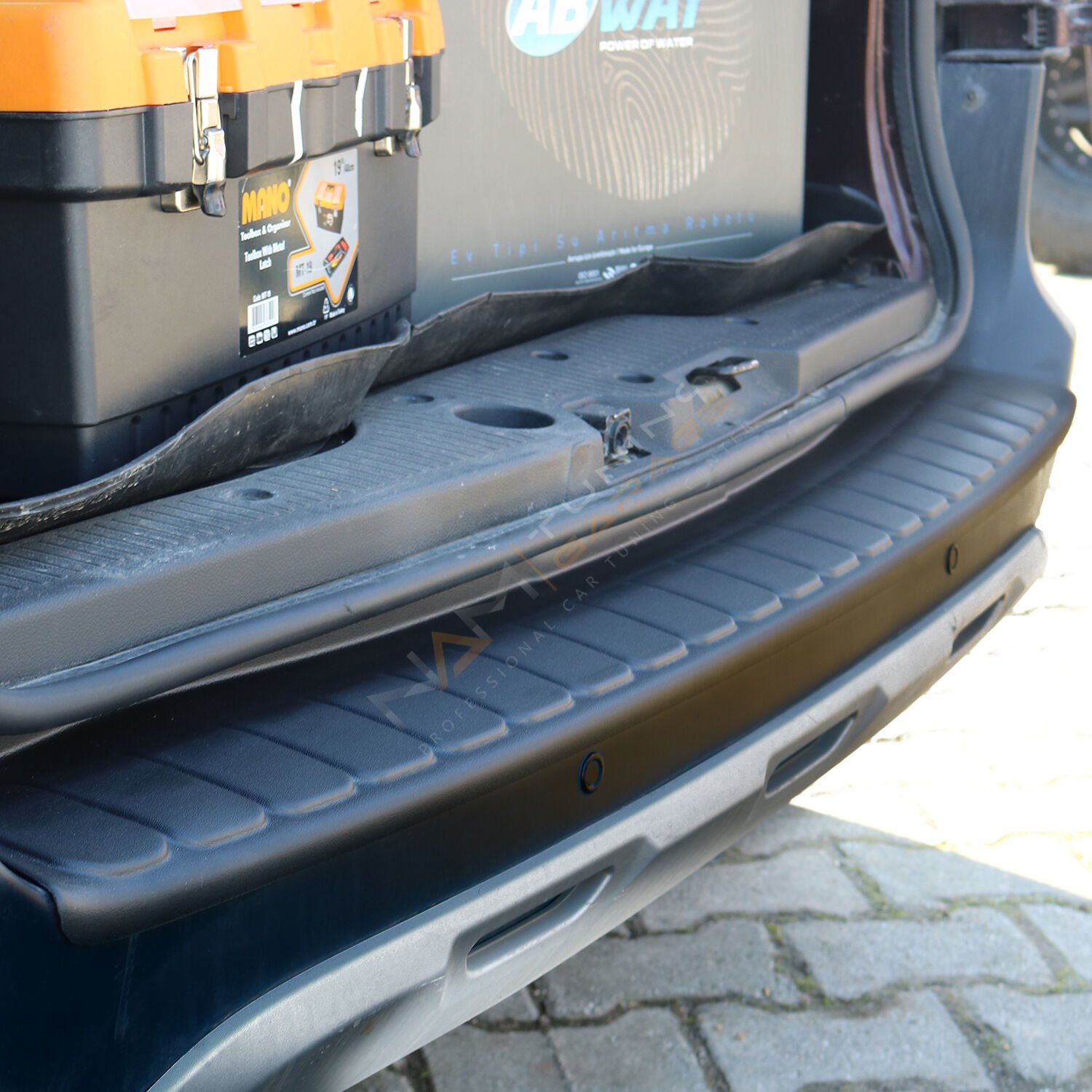 Dacia Dokker Tampon Eşiği 2013+ Arka Tampon Üstü Koruma Parlak / Mat Siyah