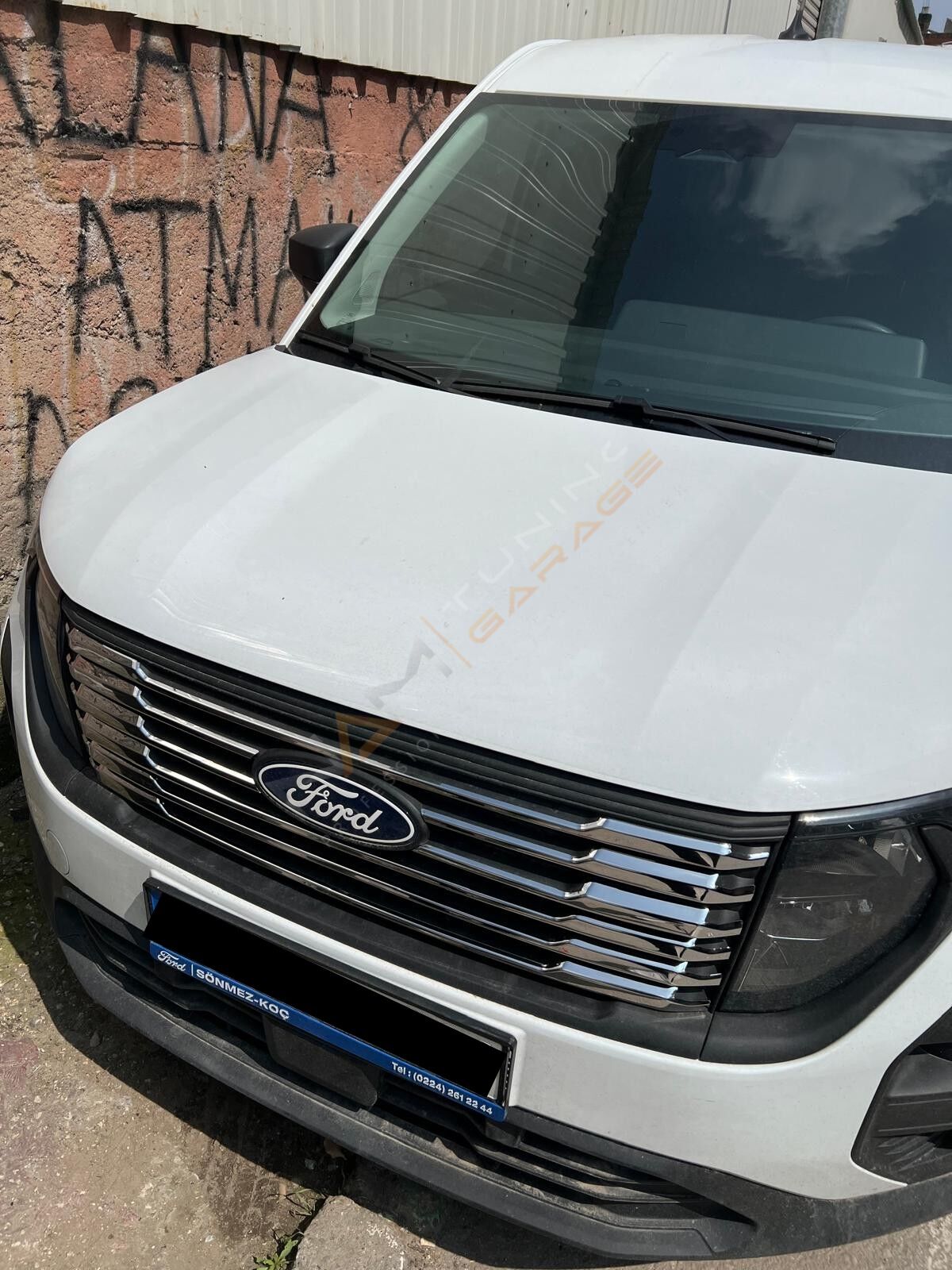 Ford Courier 2024+ Ön Panjur Kromu