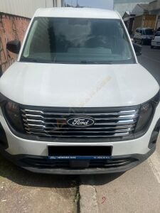 Ford Courier 2024+ Ön Panjur Kromu