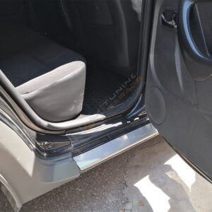 Dacia Duster Kapı Eşiği 4 Parça 2010-2017 Yıl Aralığı Uyumlu