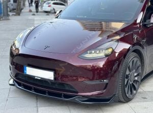 Tesla Model Y Ön Lip Parlak Siyah