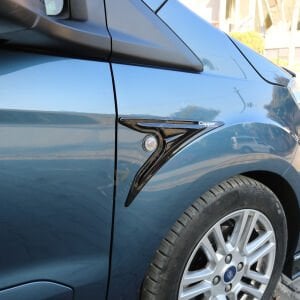 Ford Courier 2018-2023 Yıl Aralığı Uyumlu Sinyal Çerçevesi 2 Parça