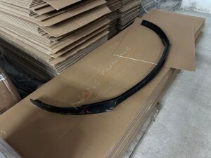 Opel Astra K Ön Lip Tampon Altı Ek Parlak Siyah 2015-2019 arası