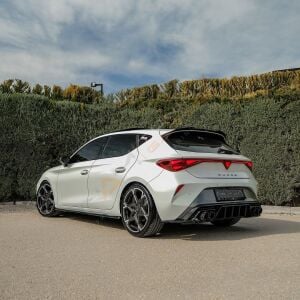 Cupra Leon Yan Ek Marşpiyel (Parlak Siyah Boyalı) 2020 ve üzeri