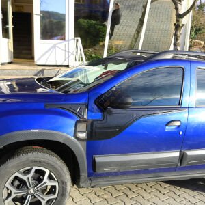 Dacia Duster Yarasa Kapı Kaplama 4 Parça 2018-2024 Yıl Aralığı Uyumlu