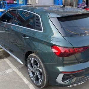 Audi A3 8Y Kelebek Cam Vizörü Kaplama 2021 ve üzeri Parlak Siyah