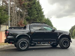 Ford Ranger 2023+ Kapı Kaplama Kapı Plastiği Parlak Siyah