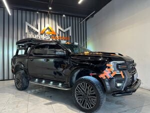 Ford Ranger 2023+ Kapı Kaplama Kapı Plastiği Parlak Siyah