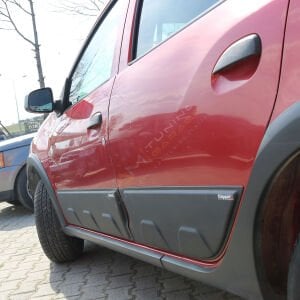 Dacia Sandero Kapı Kaplama Seti Kapı Dodiği Mat Siyah 2012-2020