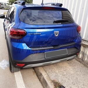 Dacia Sandero Arka Tampon Eşiği 2021+ Tampon Üstü Koruma Parlak / Mat Siyah