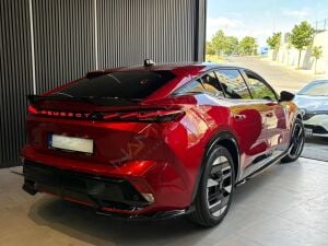 Peugeot 408 Yan Marşpiyel Parlak Siyah 2023 2026 arasu uyumlu