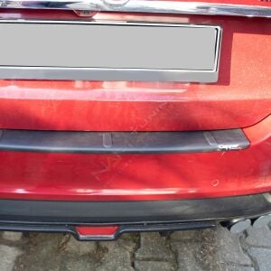 Fiat Egea Tampon Eşiği 2015+ Tampon Üstü Koruma Parlak / Mat Siyah