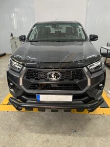 Toyota Hilux Kaput Rüzgarlığı Maskesi 2025+ Parlak Siyah