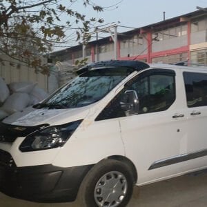 Ford Custom Ön Cam Güneşliği 2018-2022 Parlak Siyah