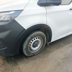 Ford Custom Çamurluk Dodik Seti 2023+ KISA ŞASE SAĞ SÜRGÜ