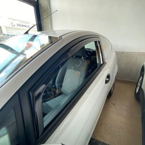 Ford Fiesta Cam Rüzgarlığı 2 Parça 2008-2017 arası