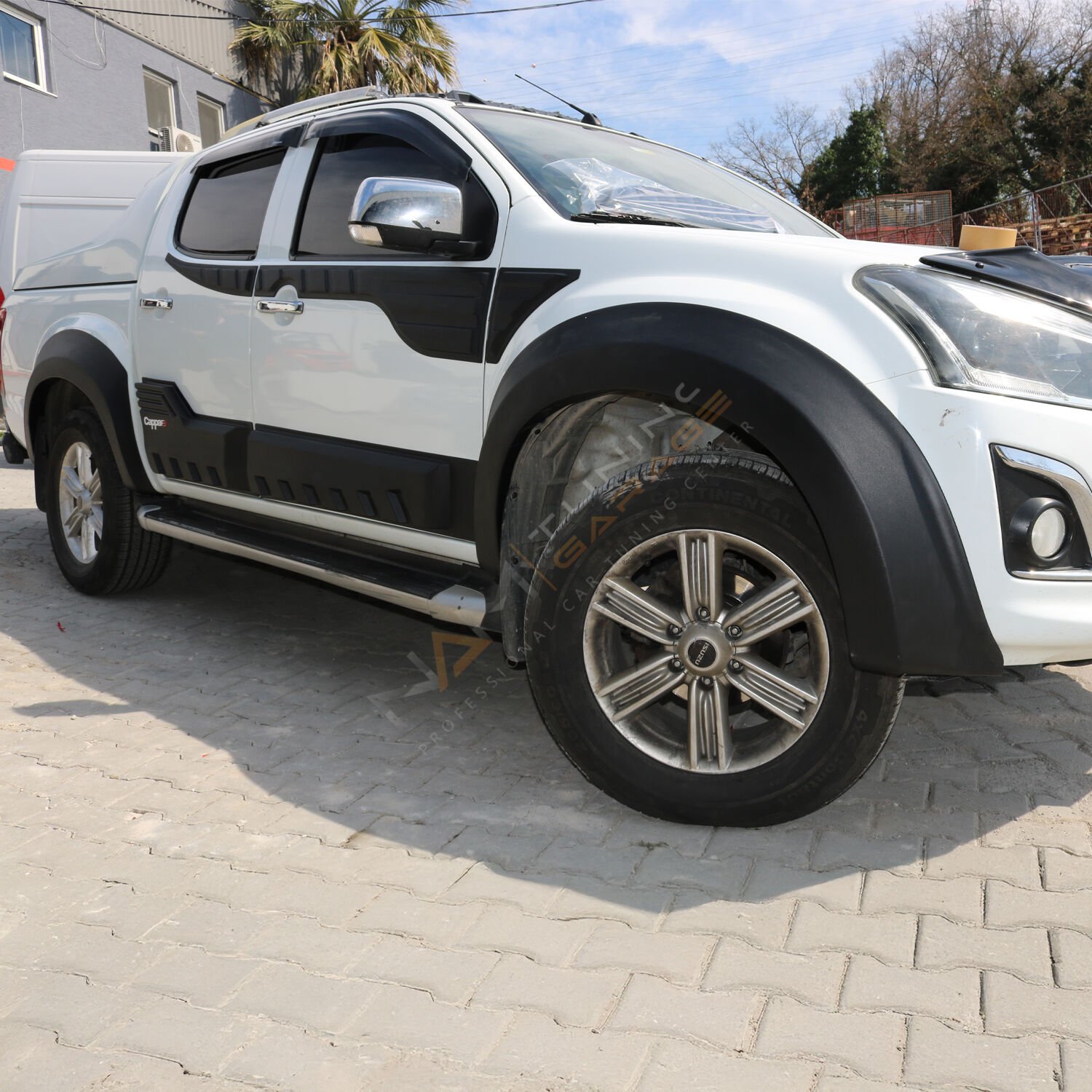 Isuzu Dmax Çamurluk Kaplama Dodik 2012-2019 Yıl Aralığı Uyumlu