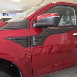 Isuzu Dmax Yarasa Kapı Kaplama 6 Parça 2020+