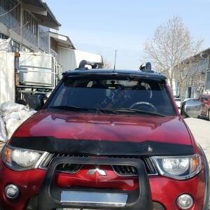 Mitsubishi L200 Ön Cam Güneşliği 2007-2014 arası Parlak Siyah